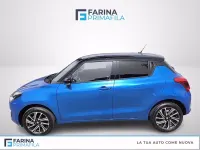 Usata Suzuki Swift 83 CV (61 kW) 2023 Blu tetto nero Utilitaria