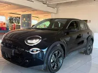 Usata Fiat 600 136 CV (100 kW) 2025 Nero SUV