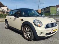 Usata Mini Cooper 120 CV (88 kW) 2006 Bianco Utilitaria