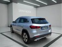 Usata Mercedes GLA180 Advanced 116 CV (85 kW) 2025 Argento SUV