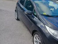 Usata Ford Fiesta 70 CV (51 kW) 2012 Nero Berlina