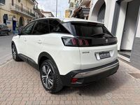 Usata Peugeot 3008 Allure 130 CV (95 kW) 2023 Bianco Monovolume