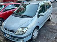 Usata Renault Scénic 100 CV (73 kW) 2002 Grigio Monovolume