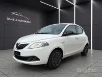 Usata Lancia Ypsilon Gold 69 CV (50 kW) 2013 Bianco Utilitaria