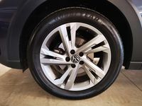 Usata VW Taigo R-line 110 CV (80 kW) 2022 Smoky grey metallizzato deep b SUV