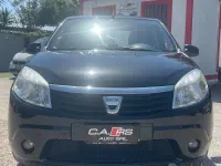 Usata Dacia Sandero Lauréate 75 CV (55 kW) 2010 Nero Berlina