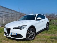 Usata Alfa Romeo Stelvio Executive 210 CV (154 kW) 2017 Bianco SUV