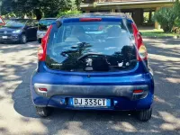 Usata Peugeot 107 68 CV (50 kW) 2007 Blu/azzurro Utilitaria