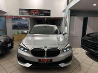 Usata BMW 118 Advantage 150 CV (110 kW) 2021 Bianco Utilitaria