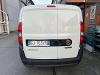 Usata Fiat Doblò Lounge 105 CV (77 kW) 2022 Bianco Monovolume