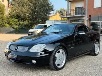 Usata Mercedes SLK200 AMG 163 CV (119 kW) 2001 Nero Cabrio