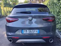 Usata Alfa Romeo Stelvio Executive 209 CV (153 kW) 2017 Grigio SUV