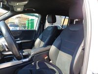 Usata Mercedes GLB180 Premium 116 CV (85 kW) 2023 Bianco SUV