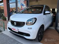 Usata Smart ForFour Passion 71 CV (52 kW) 2015 Bianco Utilitaria