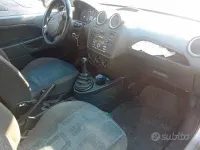 Usata Ford Fiesta 68 CV (50 kW) 2007 Utilitaria