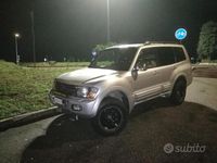 Usata Mitsubishi Pajero 165 CV (121 kW) 2001 Grigio SUV