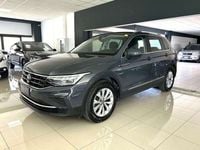 Usata VW Tiguan Life 150 CV (110 kW) 2023 Grigio scuro SUV