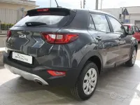 Second-hand Kia Stonic Urban 84 CP (61 kW) 2022 Gri SUV