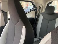 Usata Toyota Aygo 69 CV (50 kW) 2017 Bianco Utilitaria