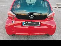 Usata Toyota Aygo 68 CV (50 kW) 2010 Rosso Utilitaria