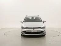 Usata VW Golf VIII Life 116 CV (85 kW) 2023 Grigio Station wagon