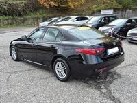 Usata Alfa Romeo Giulia 150 CV (110 kW) 2017 Nero Berlina