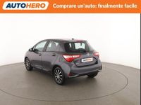 Usata Toyota Yaris Active 69 CV (50 kW) 2017 Grigio Berlina