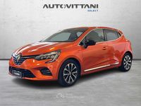 Usata Renault Clio V Intens 101 CV (74 kW) 2023 Arancione Berlina