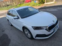 Usata Skoda Octavia Executive 116 CV (85 kW) 2021 Bianco Station wagon