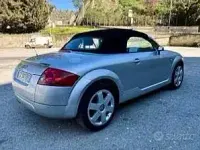 Usata Audi TT Roadster 150 CV (110 kW) 2001 Grigio Cabrio