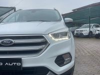 Gebraucht Ford Kuga Titanium 120 PS (88 kW) 2018 Weiß SUV
