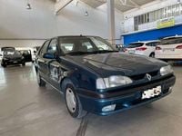 Usata Renault 19 80 CV (58 kW) 1993 Blu pastello Berlina