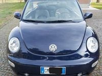 Usata VW New Beetle Cabriolet 101 CV (74 kW) 2004 Blu Cabrio