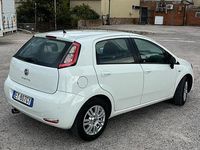 Usata Fiat Grande Punto 95 CV (69 kW) 2016 Bianco Utilitaria