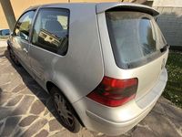 Usata VW Golf IV Comfortline 110 CV (80 kW) 2001 Argento Berlina