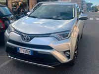 Usata Toyota RAV4 Business Edition 143 CV (105 kW) 2016 Argento SUV