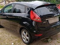Usata Ford Fiesta Titanium 68 CV (50 kW) 2010 Nero Utilitaria
