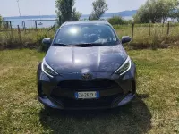 Usata Toyota Yaris Hybrid Trend 92 CV (67 kW) 2024 Nero Berlina