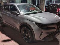 Second-hand Alfa Romeo Junior 136 CP (100 kW) 2025 Gri SUV