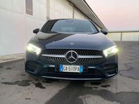 Usata Mercedes A180 Premium 116 CV (85 kW) 2020 Blu Berlina