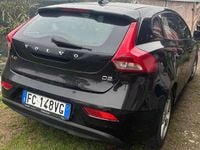 Usata Volvo V40 120 CV (88 kW) 2016 Nero Berlina