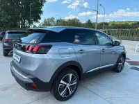 Usata Peugeot 3008 Allure 131 CV (96 kW) 2023 Grigio SUV
