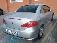 Usata Peugeot 307 CC 136 CV (100 kW) 2006 Argento Cabrio