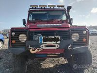 Usata Land Rover Defender 109 CV (80 kW) 1993 Rosso SUV