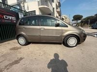 Usata Lancia Musa 101 CV (74 kW) 2005 Oro Monovolume