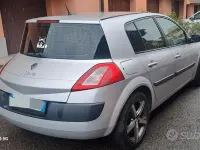 Usata Renault Mégane II 98 CV (72 kW) 2005 Grigio Berlina