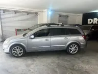 Usata Opel Astra Cosmo 120 CV (88 kW) 2005 Grigio Station wagon