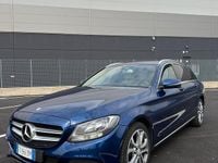 Usata Mercedes C200 136 CV (100 kW) 2016 Blu Station wagon