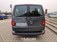 Usata VW Caravelle Comfortline 150 CV (110 kW) 2019 Grigio Monovolume