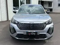 Usata Peugeot 2008 Allure 101 CV (74 kW) 2024 Grigio SUV